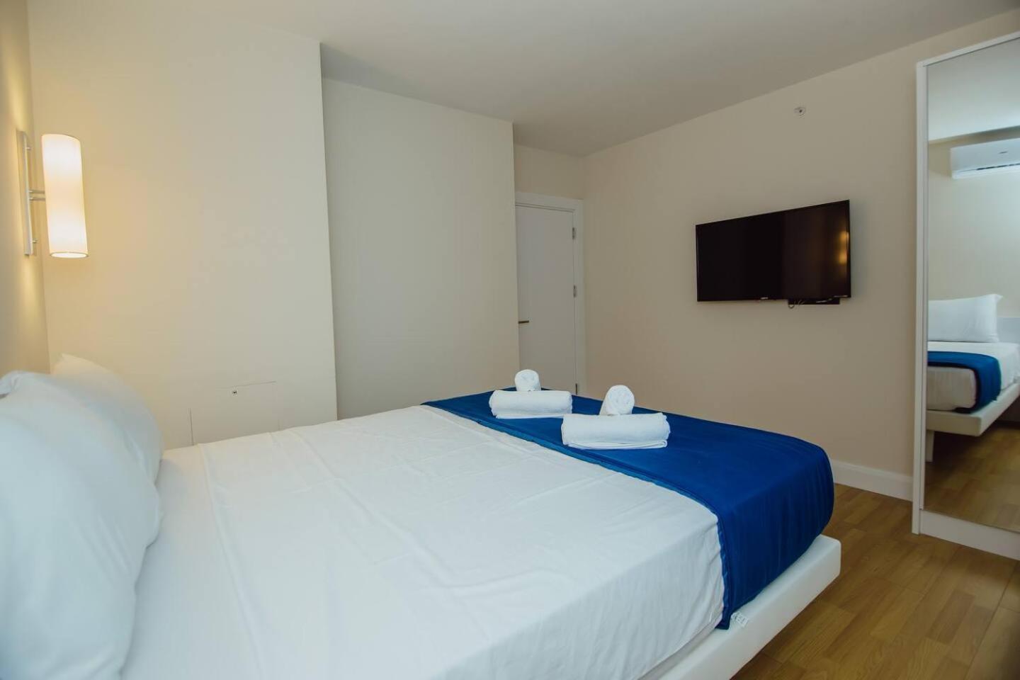 Luxury Orbi City Sea View Aparthotel Batumi Exterior foto