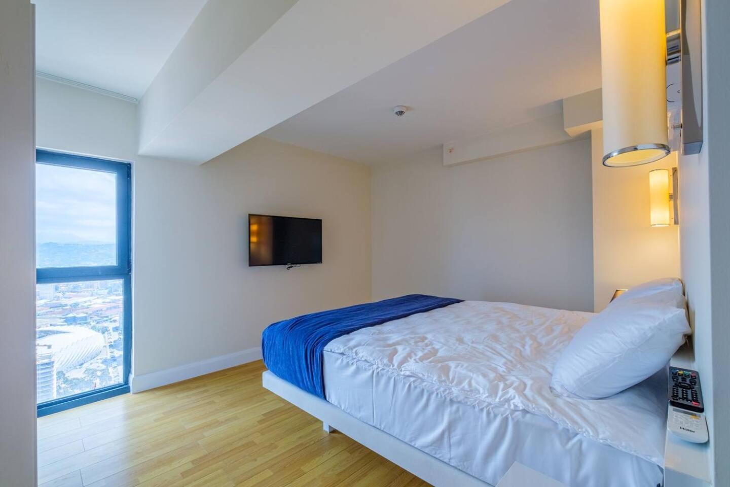 Luxury Orbi City Sea View Aparthotel Batumi Exterior foto
