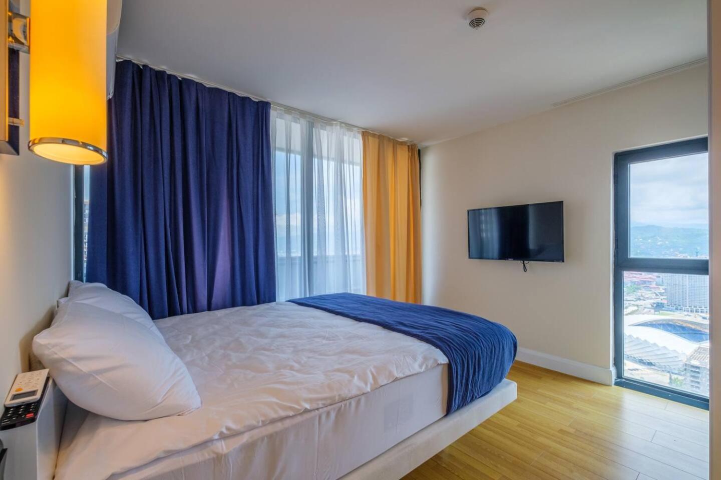 Luxury Orbi City Sea View Aparthotel Batumi Exterior foto
