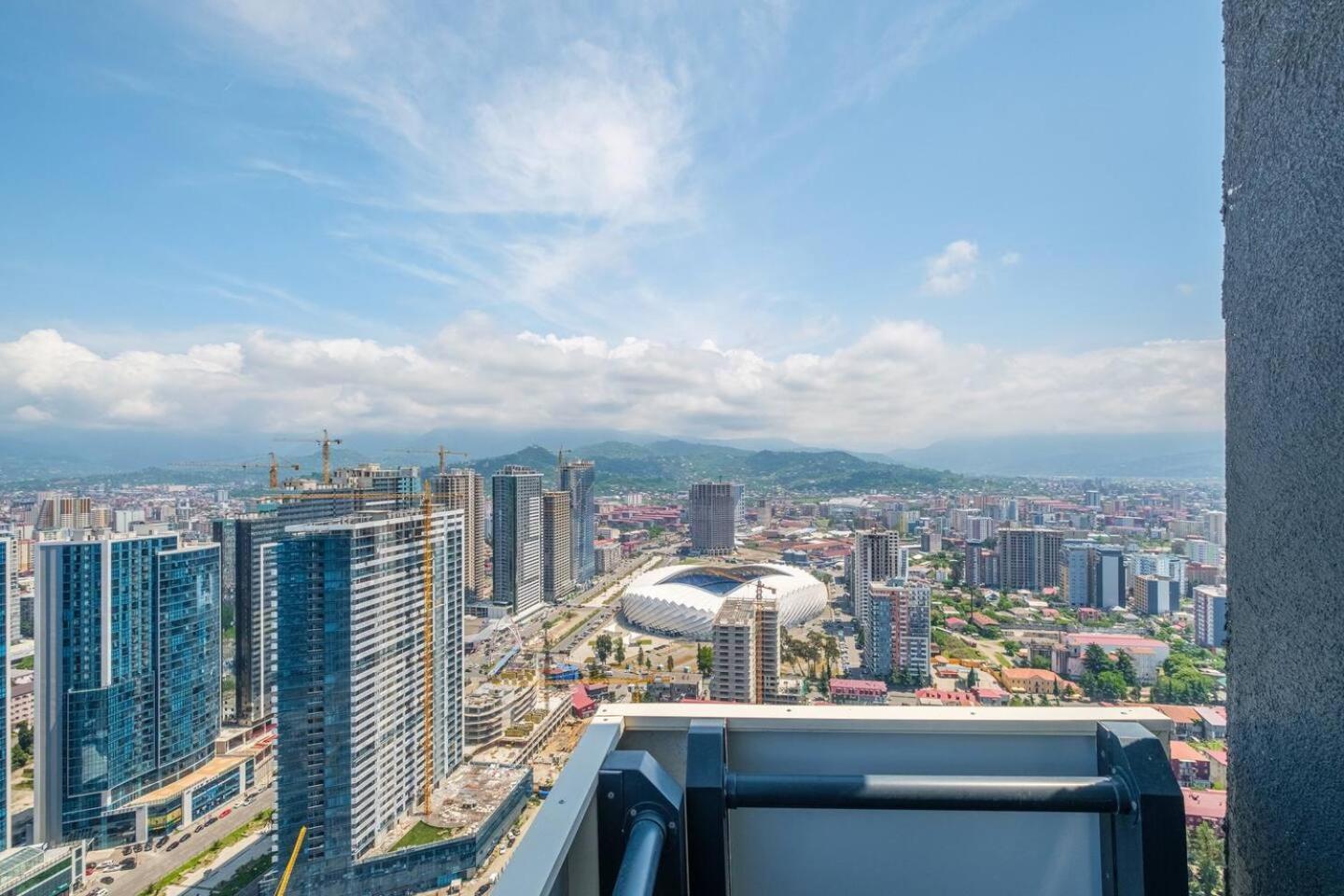 Luxury Orbi City Sea View Aparthotel Batumi Exterior foto
