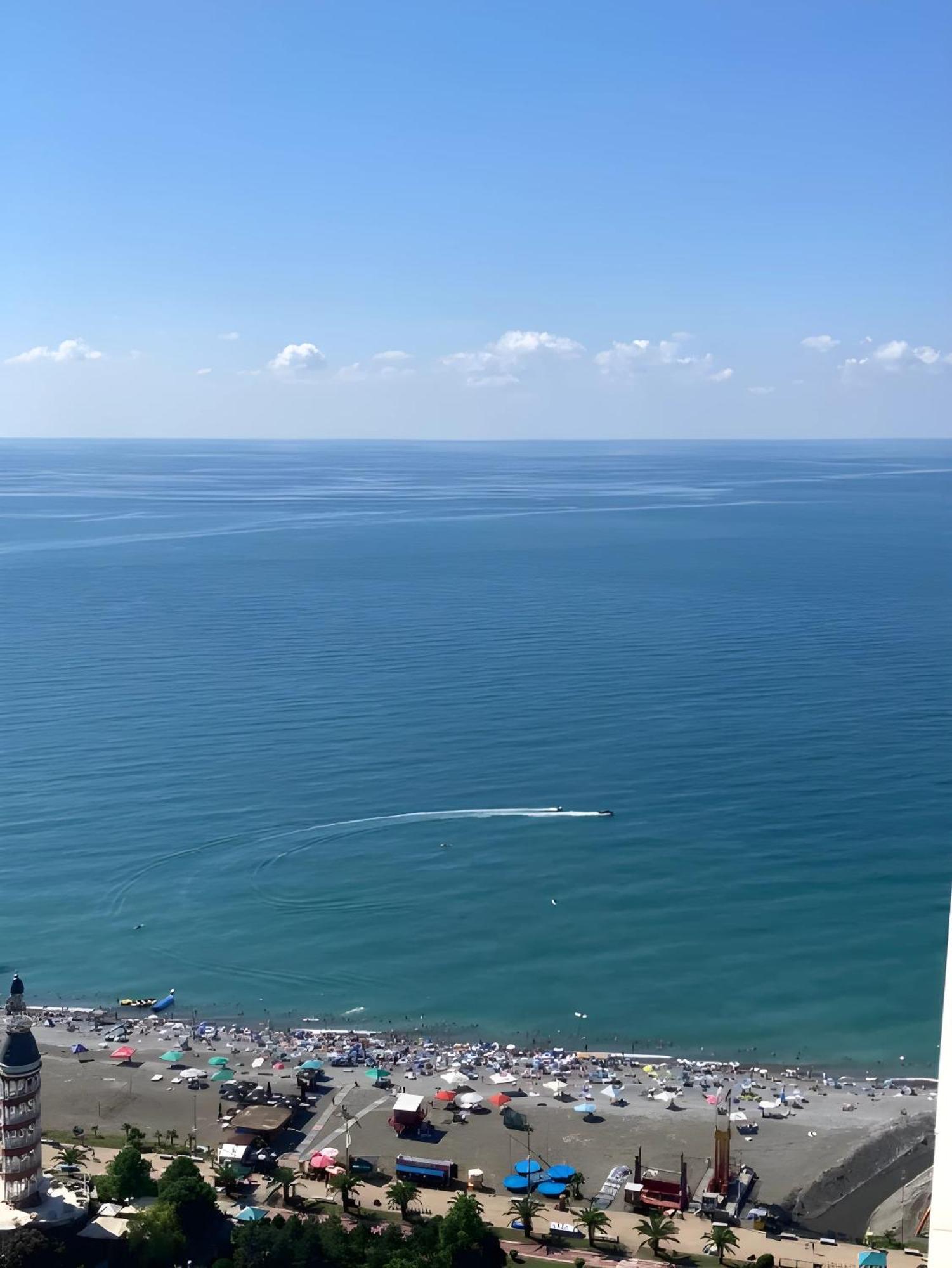 Luxury Orbi City Sea View Aparthotel Batumi Exterior foto